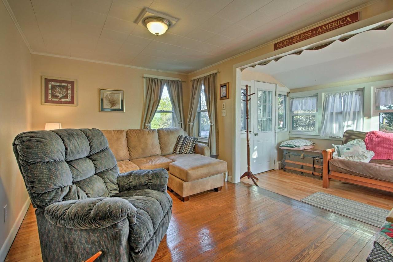 Cozy Buzzards Bay Home Steps To Cape Cod Canal! بورن المظهر الخارجي الصورة