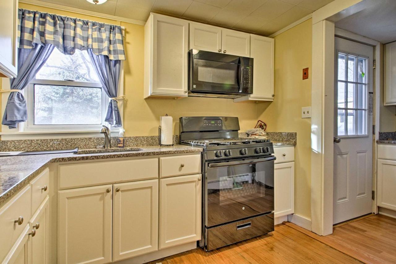 Cozy Buzzards Bay Home Steps To Cape Cod Canal! بورن المظهر الخارجي الصورة